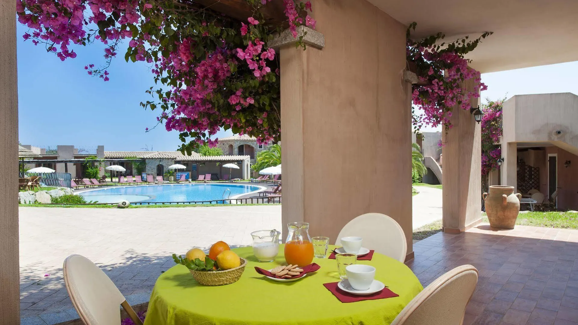 S'Incantu Resort Villasimius 3*,